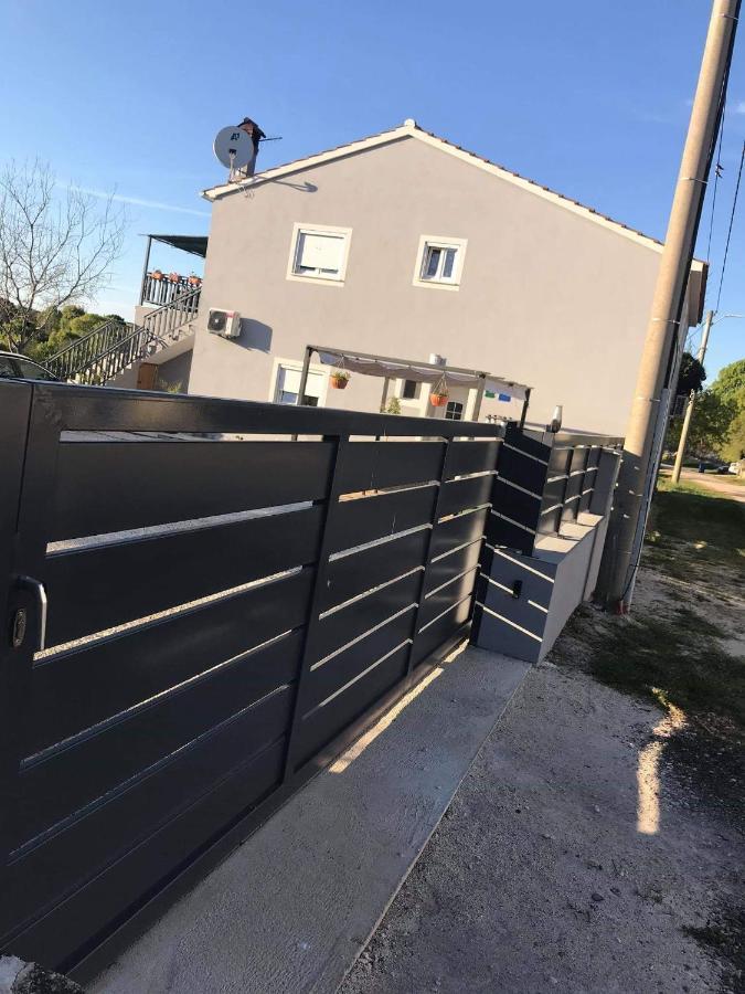Apartmani Dokic Bale Kültér fotó