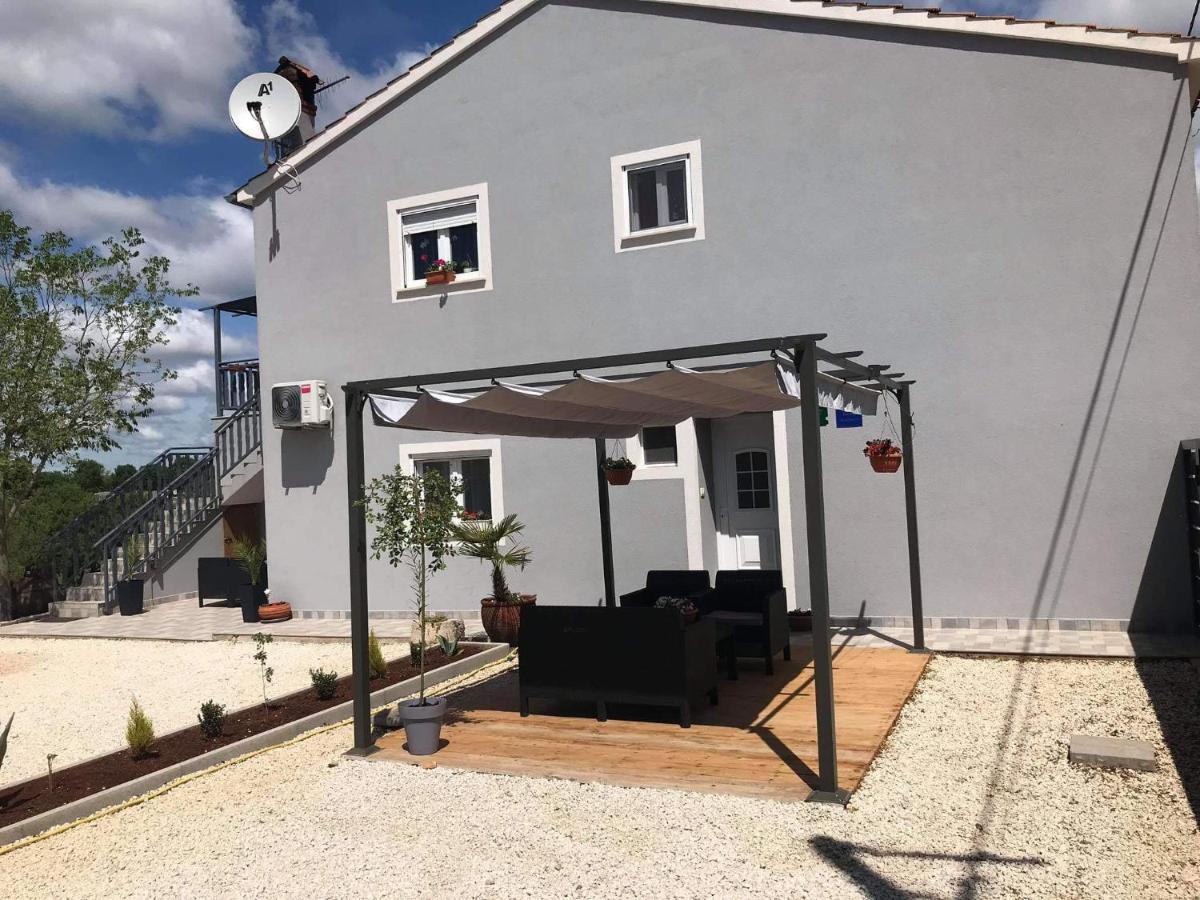 Apartmani Dokic Bale Kültér fotó