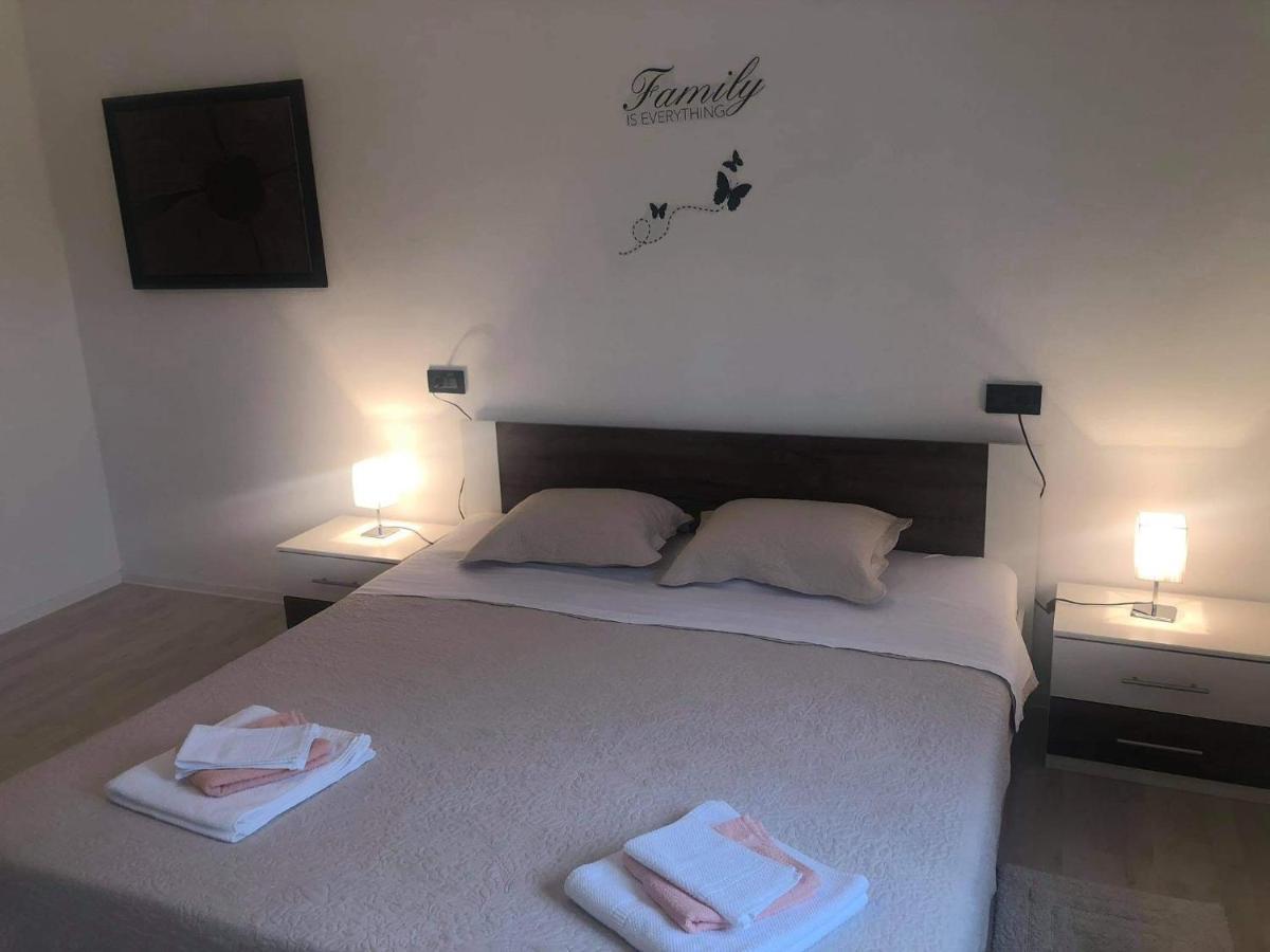 Apartmani Dokic Bale Kültér fotó